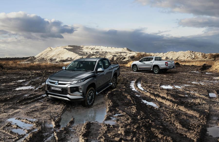  Mitsubishi L200 Double Cab 2019 года  (WW) (фото 15 из 42)